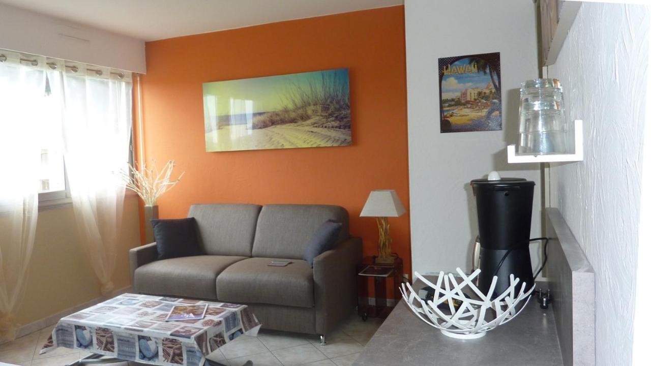 Studio Proche Port Et Plages, Piscine 耶尔 外观 照片